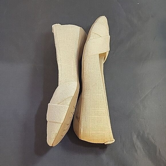 ANNE KLEIN POINTED TOE CRISSCROSS DOUBLE STRAP SLIP-ON WOMEN"S FLAT SHOE - Picture 10 of 16